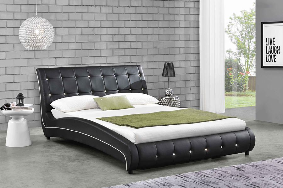 1144 Estrutura de madeira maciça Cama estofada com decoração de diamante