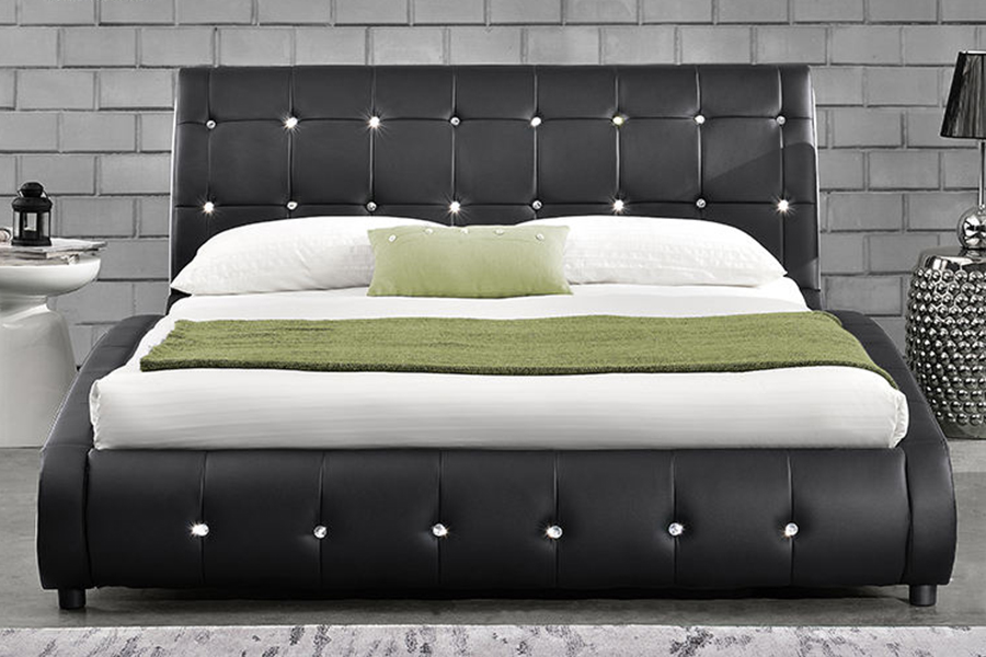 1144 Estrutura de madeira maciça Cama estofada com decoração de diamante