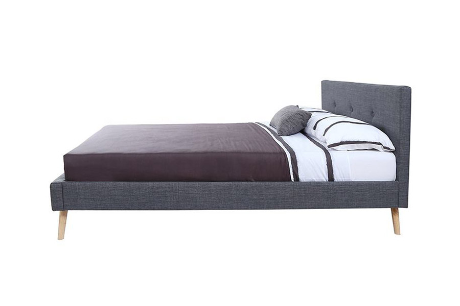 1368 Cama estofada com design escandinavo elegante