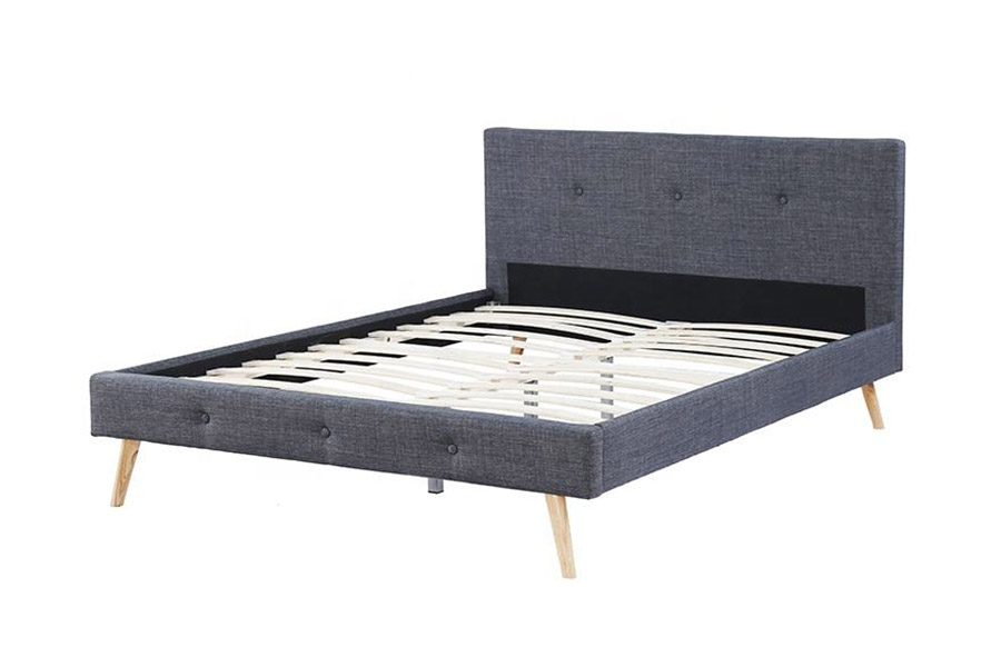 1368 Cama estofada com design escandinavo elegante