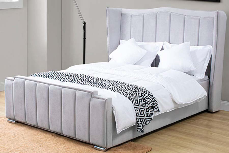 Cama estofada estofada de veludo de qualidade 1562