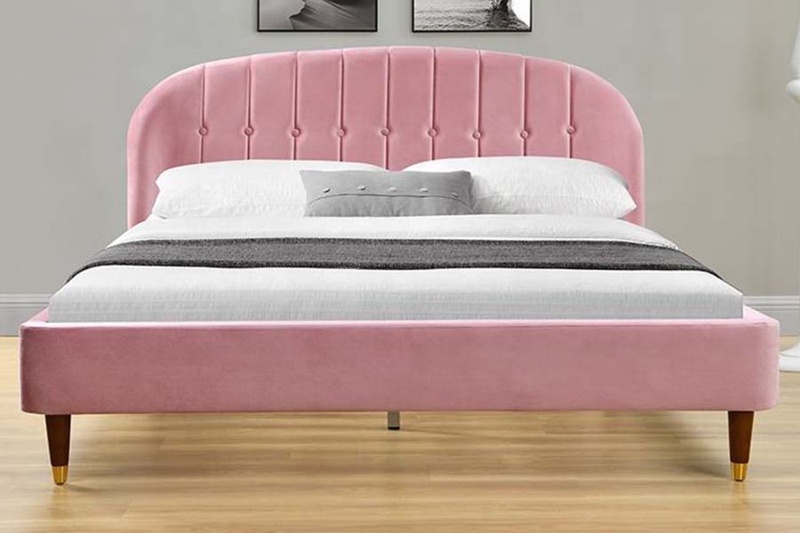 Tecido de veludo rosa 1598 com cama estofada em painel de madeira