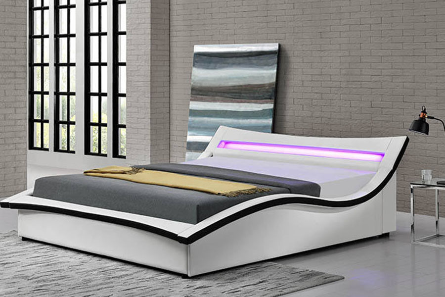 Estrutura de cama estofada com LED de couro PU de luxo 1877