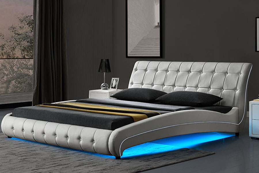 1144-1 Estrutura de cama estofada LED de luxo em couro falso tufado