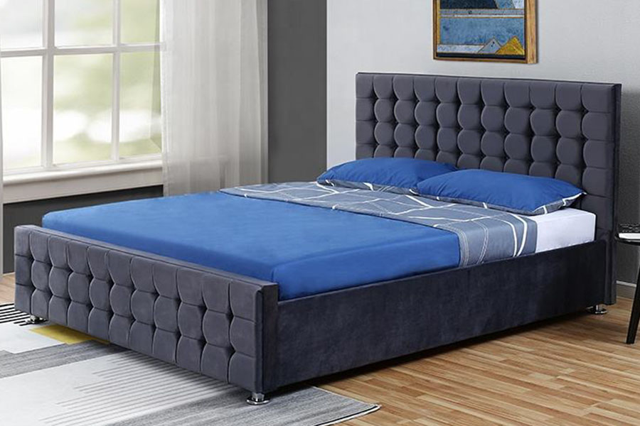 Painel tufado de veludo 1354G de madeira maciça King Otomano Armação de cama de armazenamento